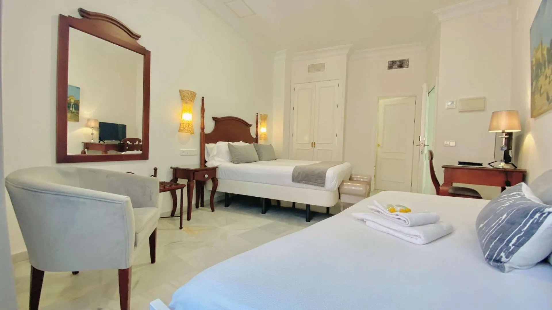 Hotel Las Cortes De Cádiz  Cadice