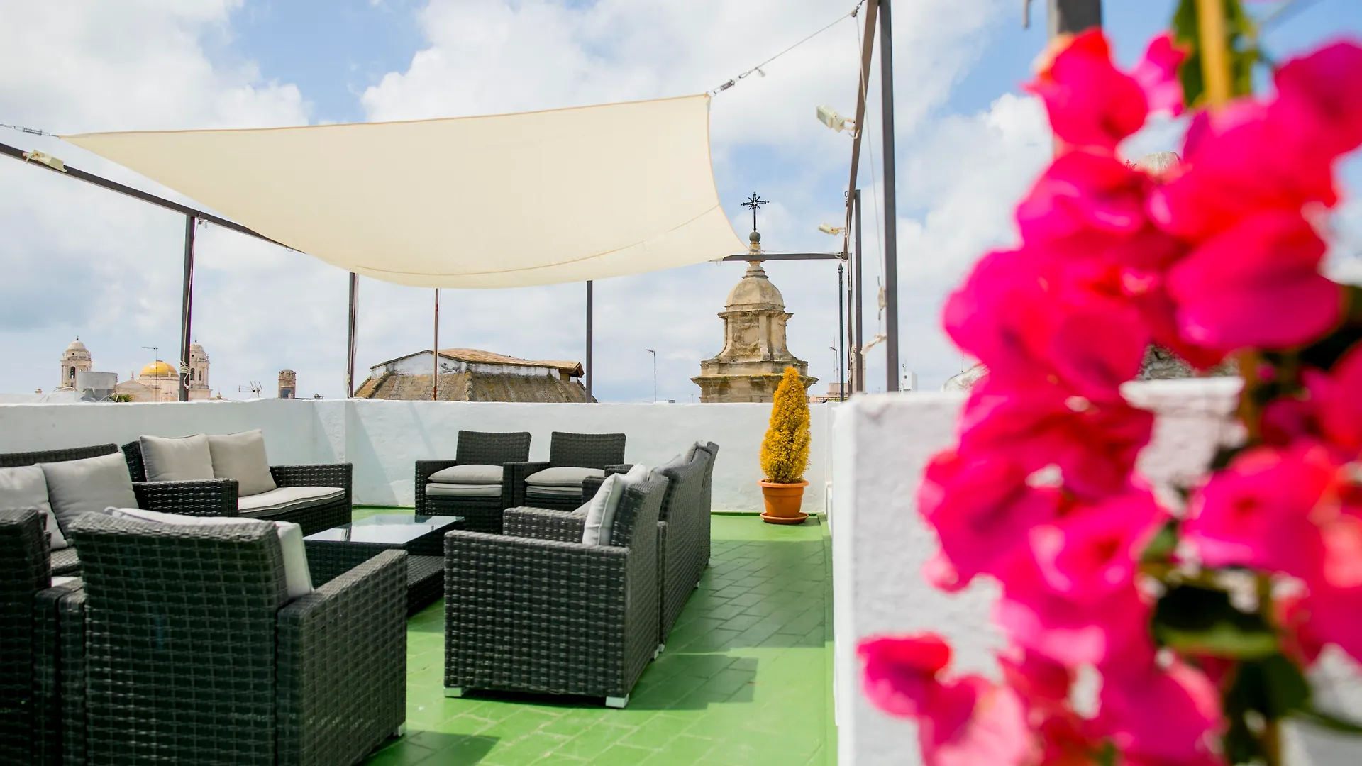 Hotel Las Cortes De Cadiz 3*,